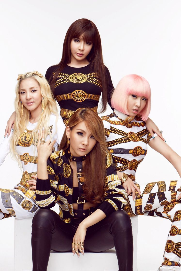 Moda 2NE1