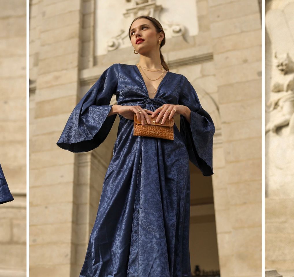 Social Kimono Floral Azul Noche Corinne