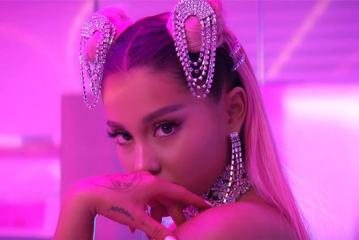 Canción 7 rings