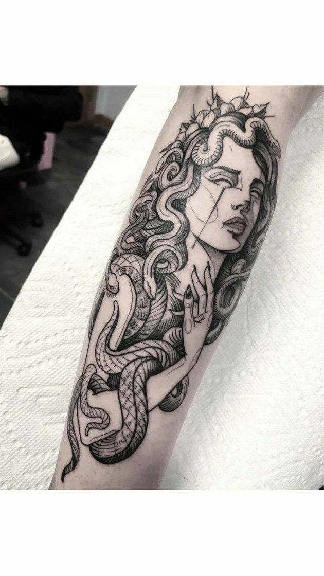 Moda Tatoo medusa 