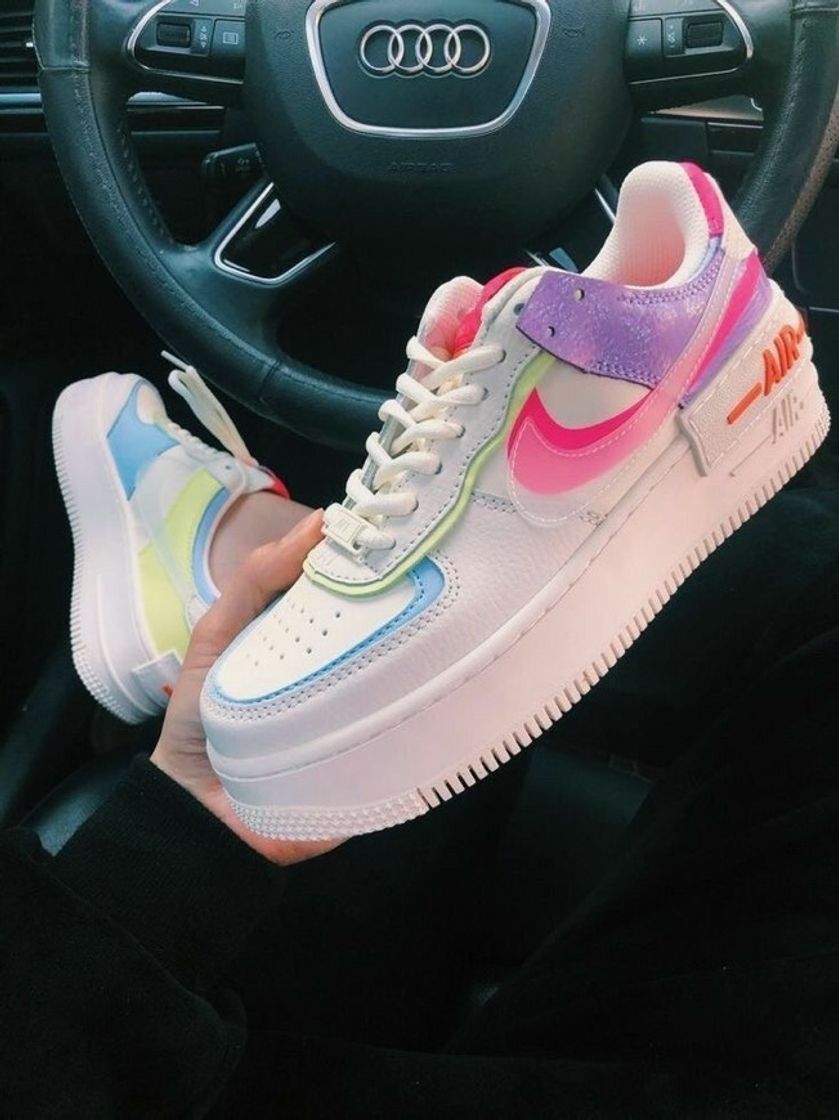 Moda Nike💙💚💗💜