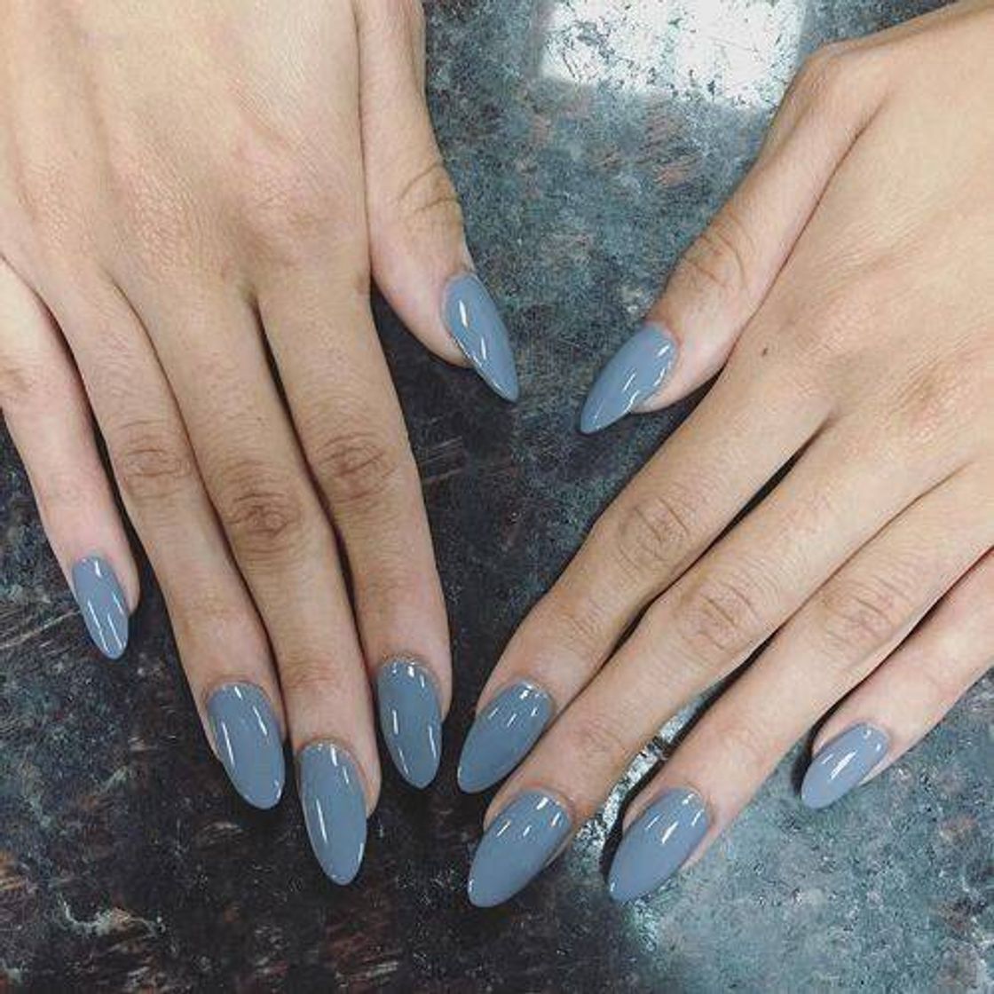 Fashion blue nails