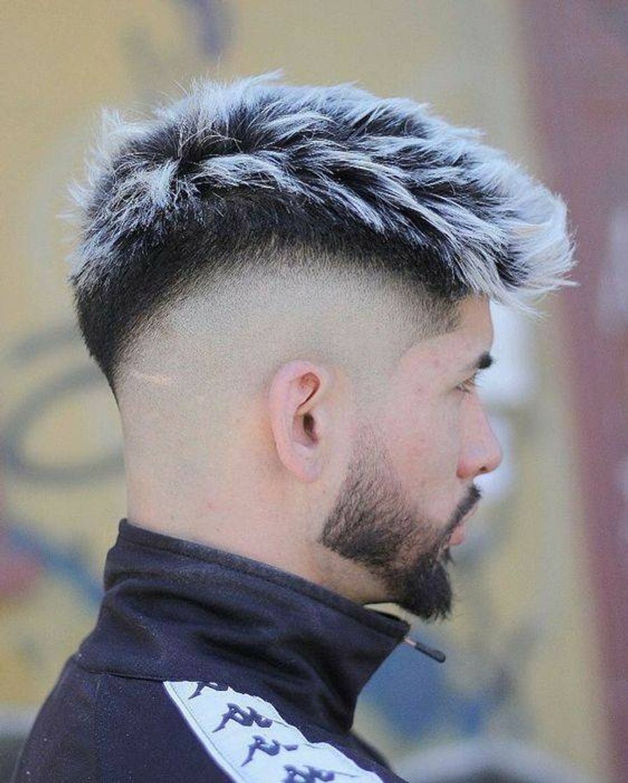 Fashion Cabelo e barba degrade.