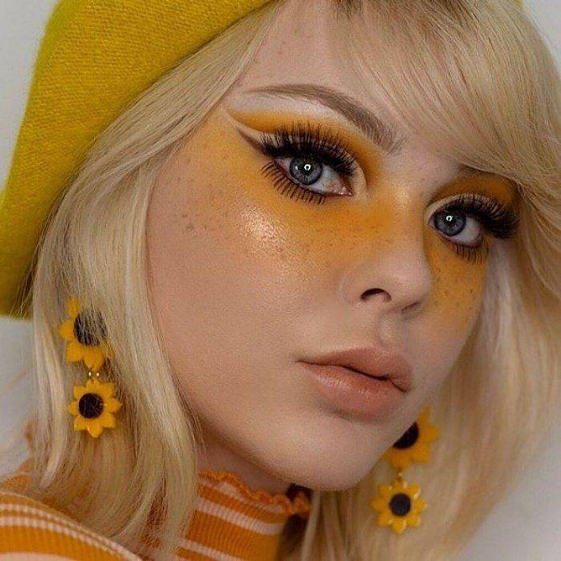 Fashion 🧡💛