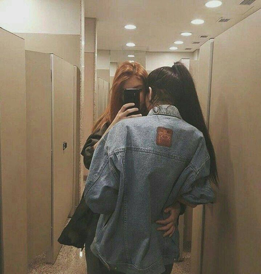 Fashion lesbian couple💌