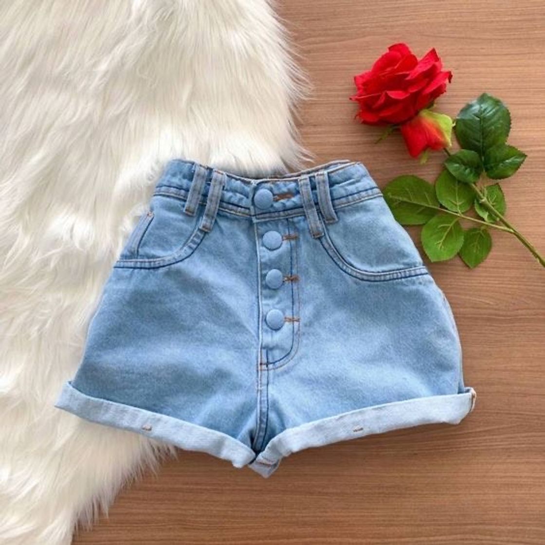 Moda Shorts jeans botão 