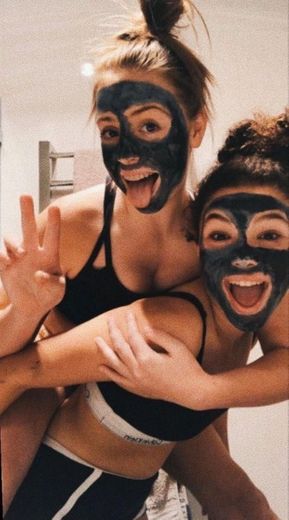 Skin care with the bestie