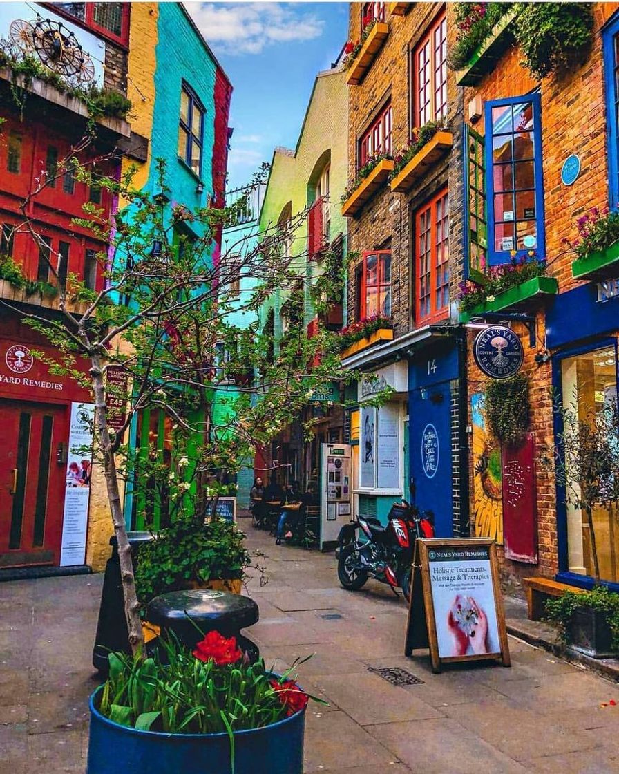 Place Neal's Yard