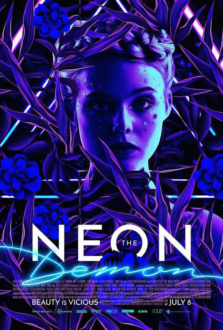 Social the neon demon