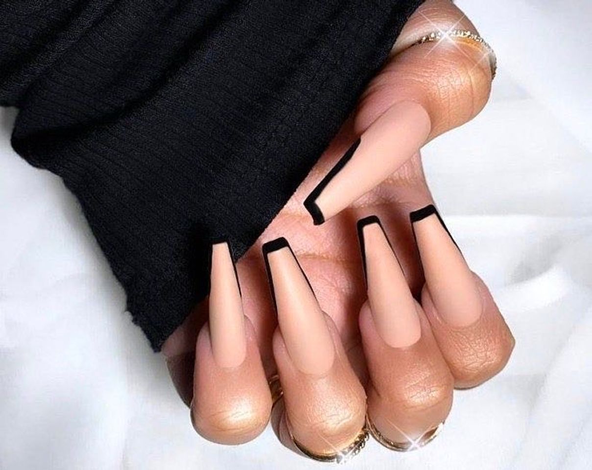 Social Nails