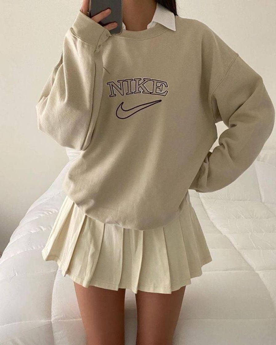 Social outfit 90's