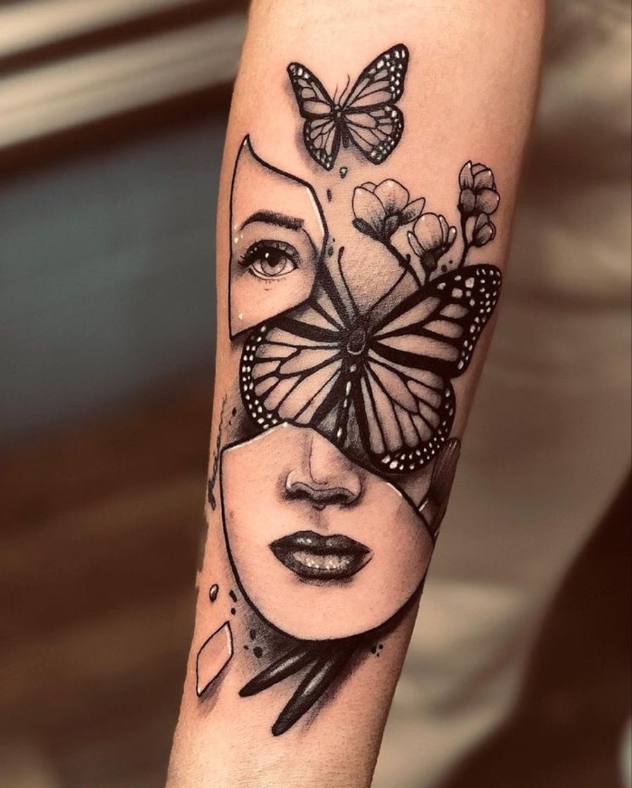 Fashion Butterfly forearm tatto 🦋