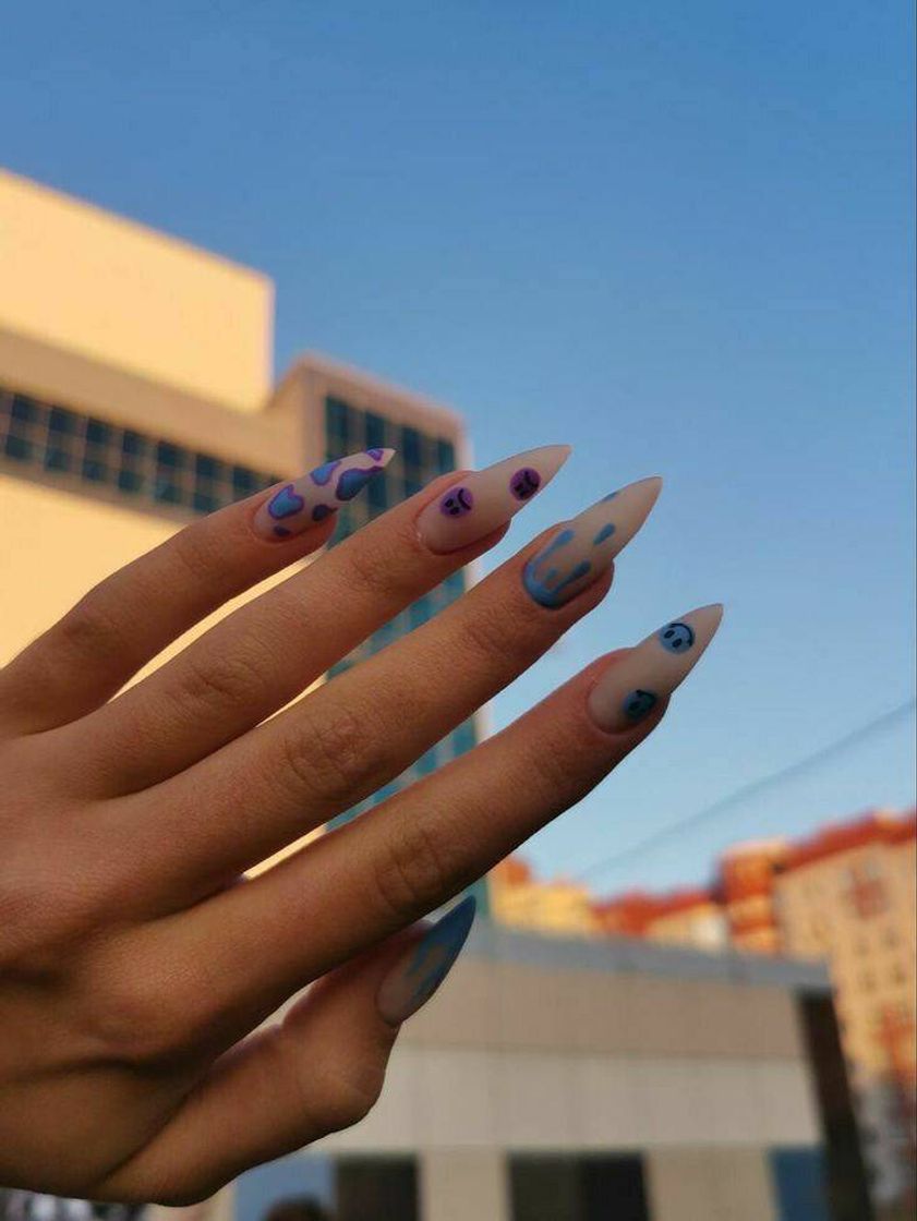 Social Nails