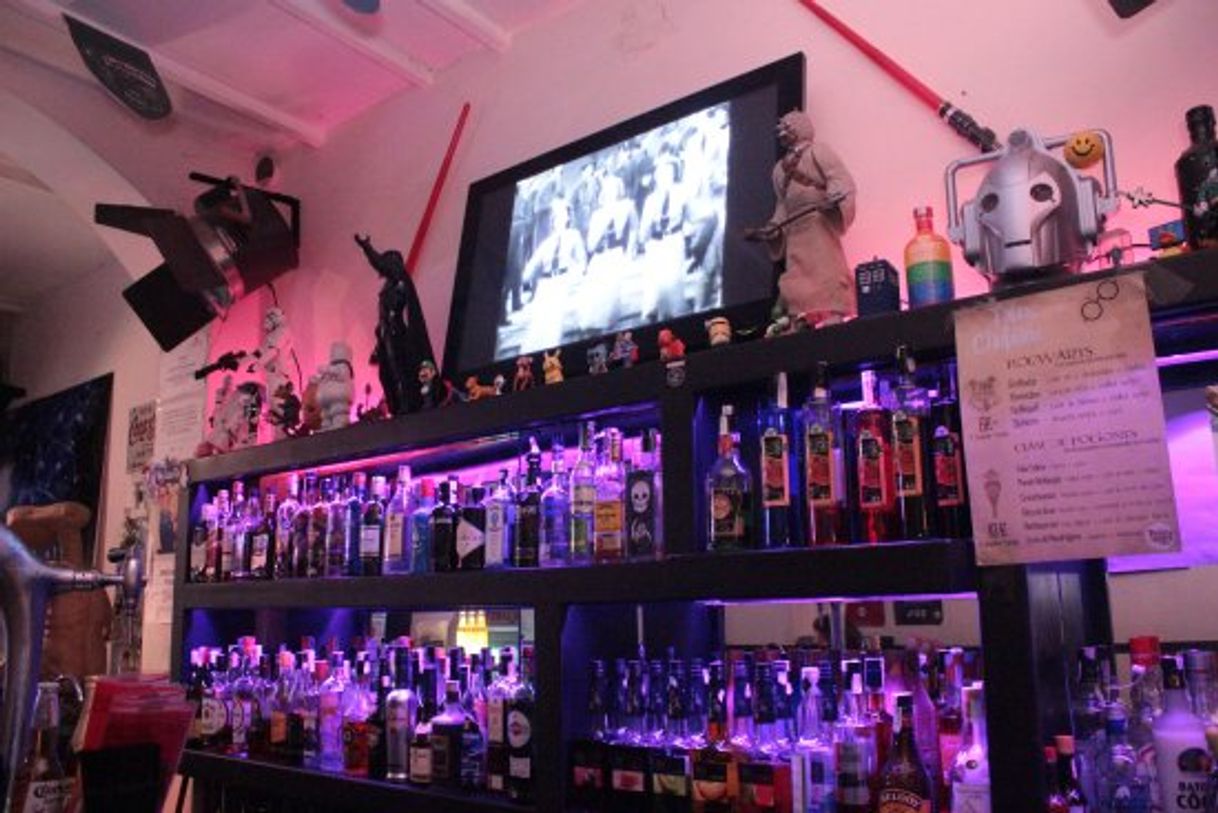 Lugar Twist & Shout Bar