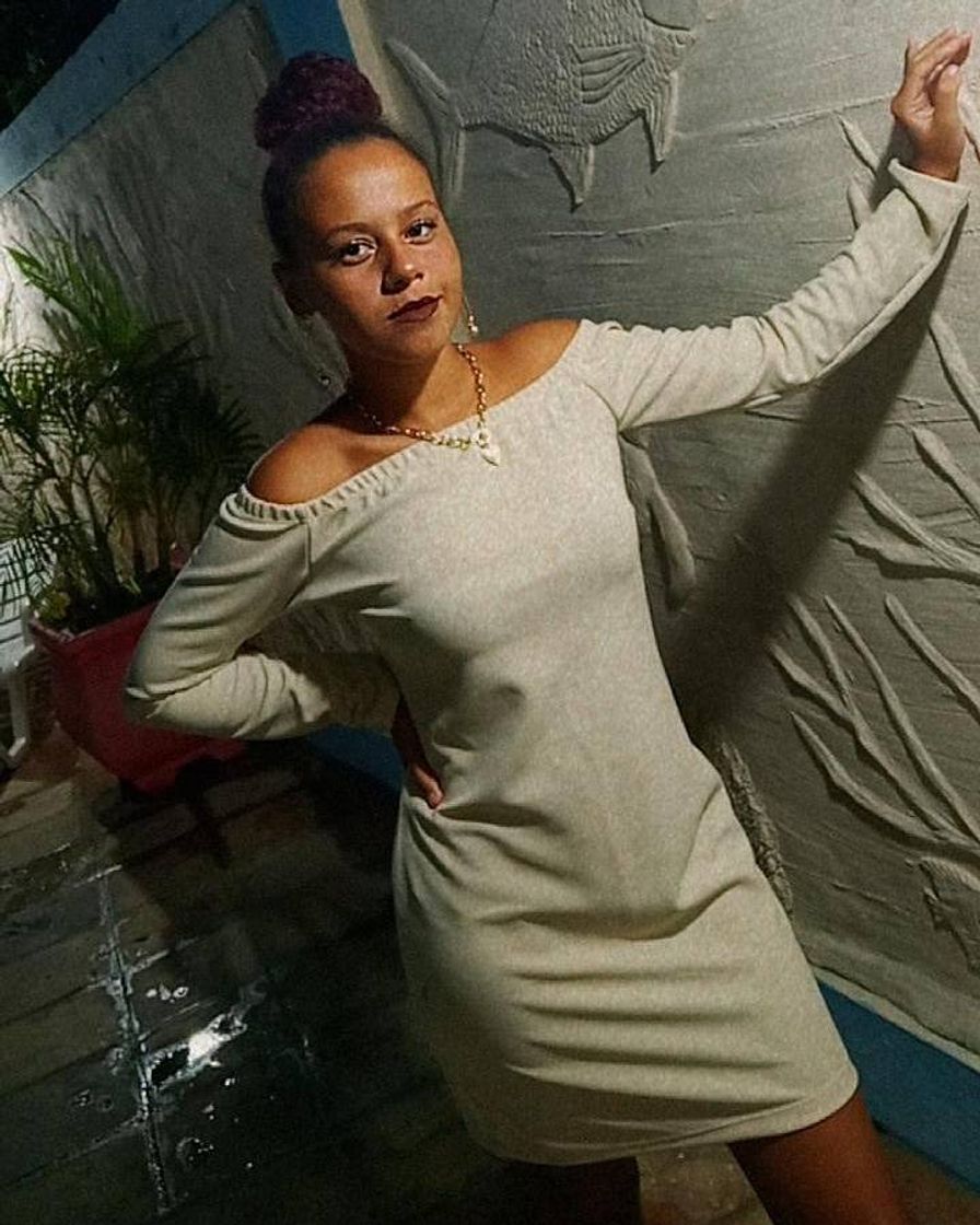 Social Uma foto minha com um vestido que eu julgo ser lindo demais❤