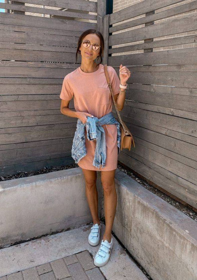 Social Outfits
