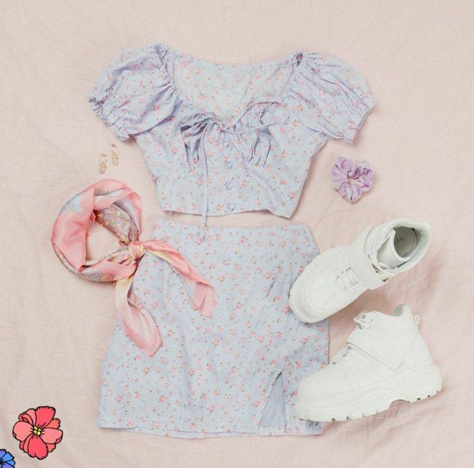 Moda Conjunto de florzinhas