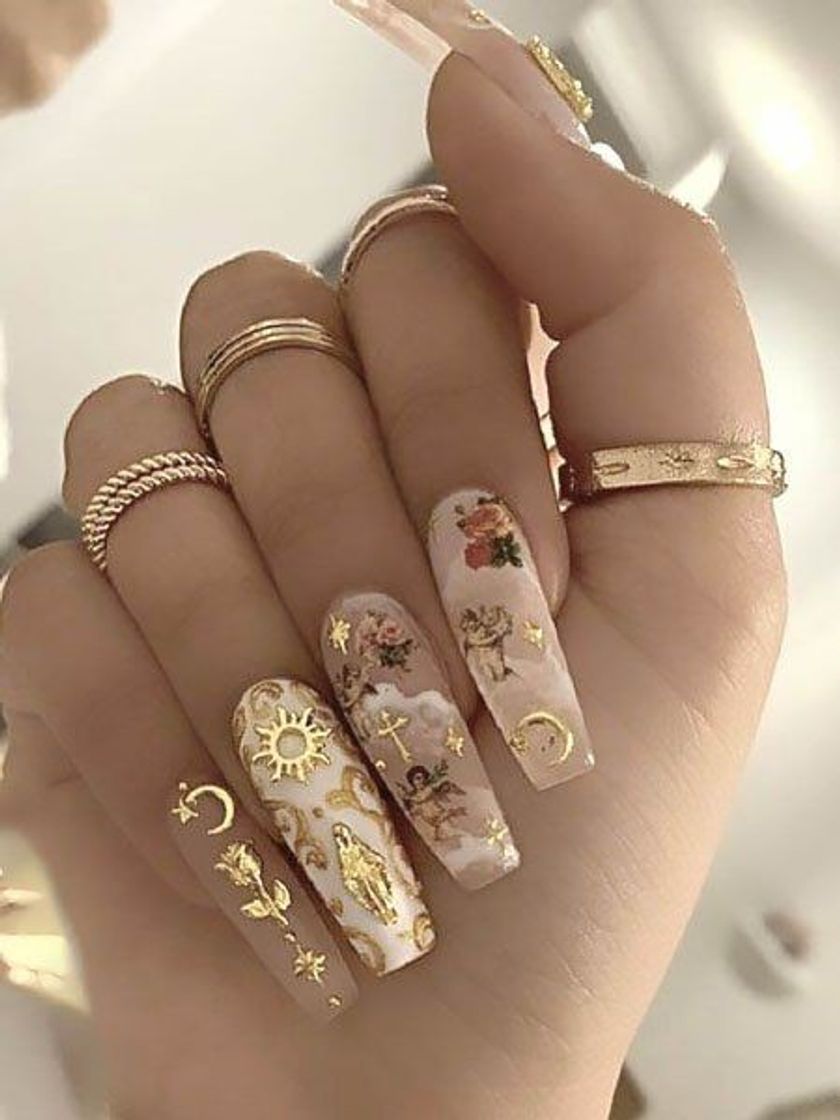 Social Unha decorada com adesivos dourados muito girl Power 💖