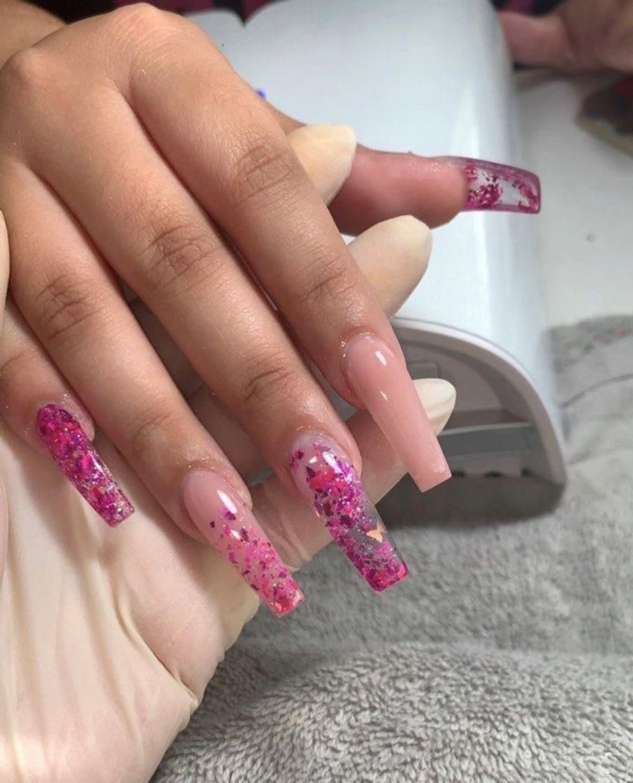 Fashion pink nails 🤑💓