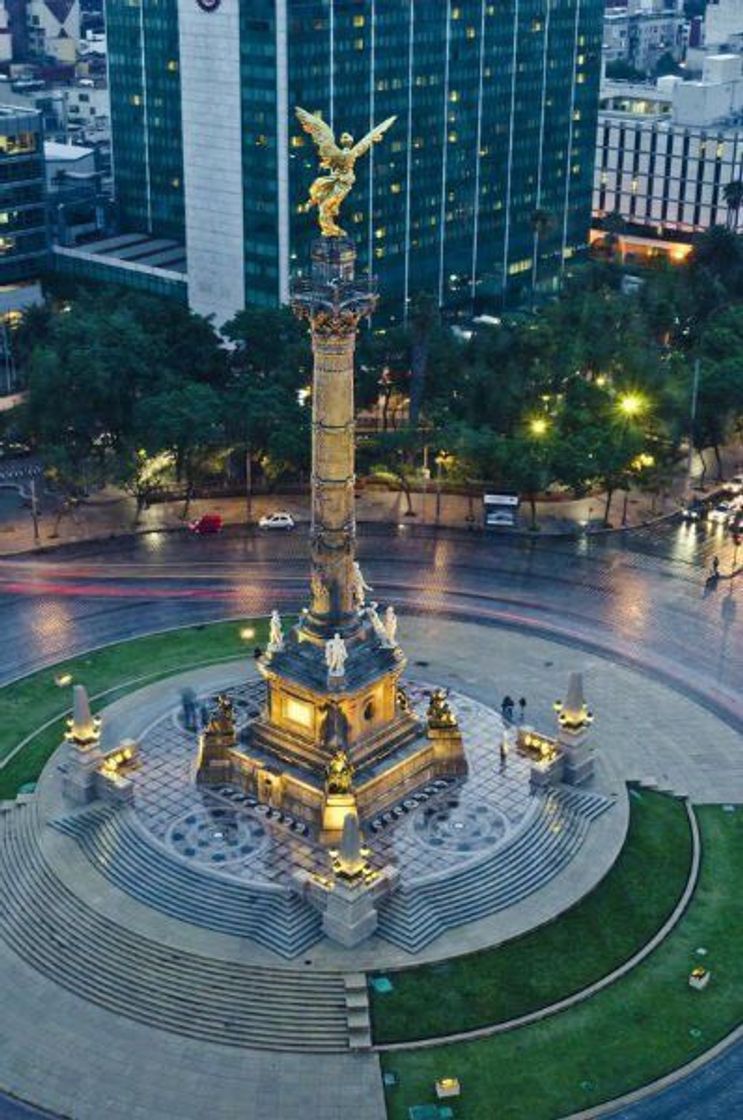 Place México