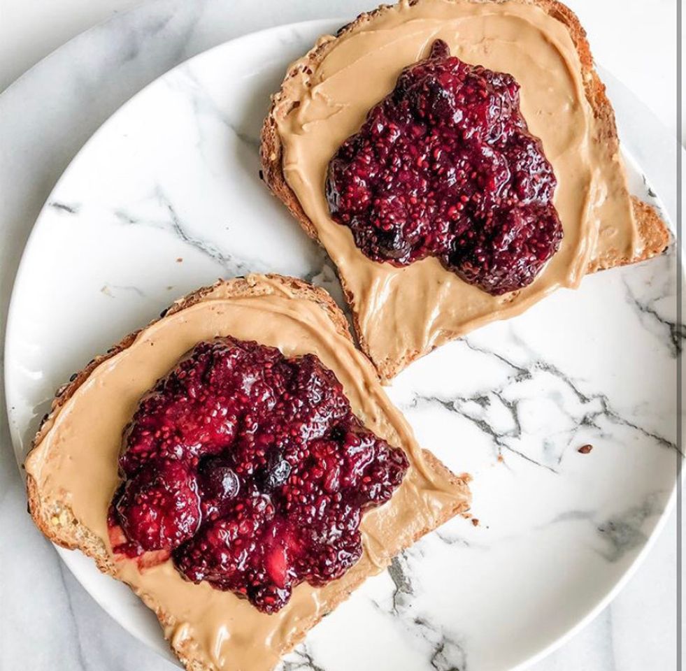 Moda PEQUENO ALMOÇO COM FRUTOS VERMELHOS