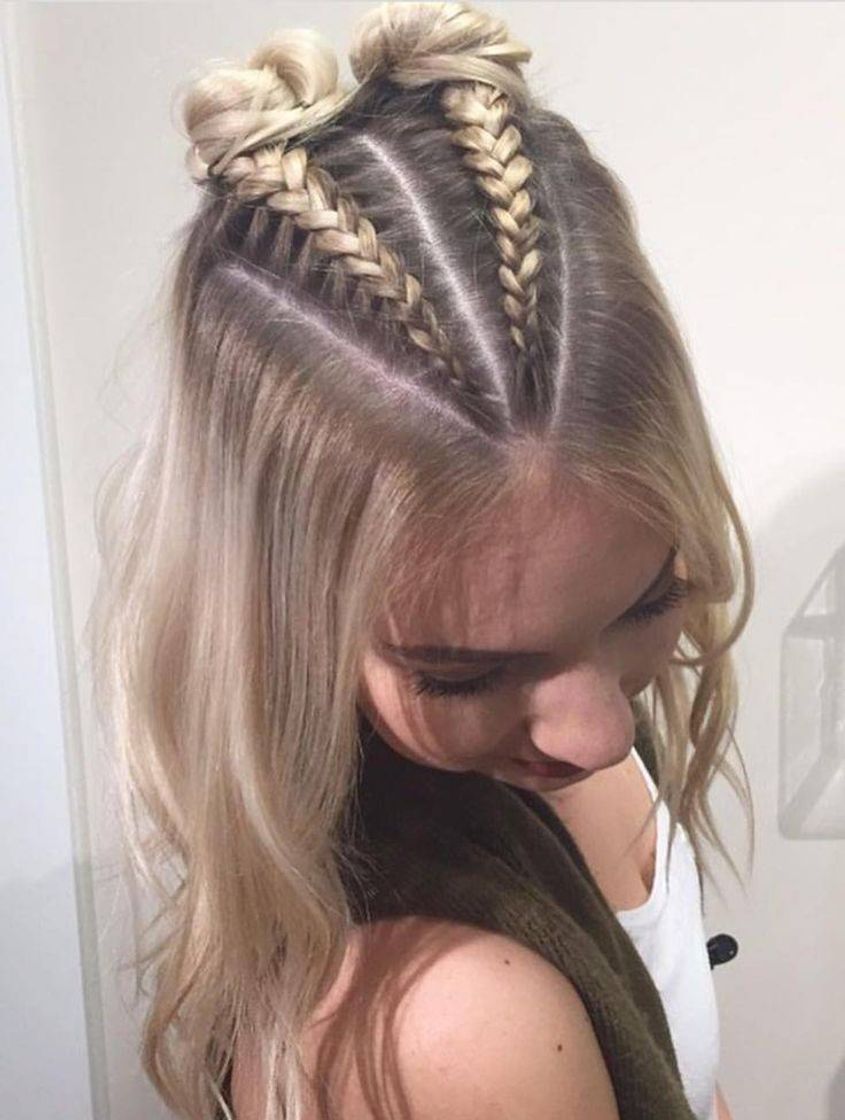 Moda penteado com trança 