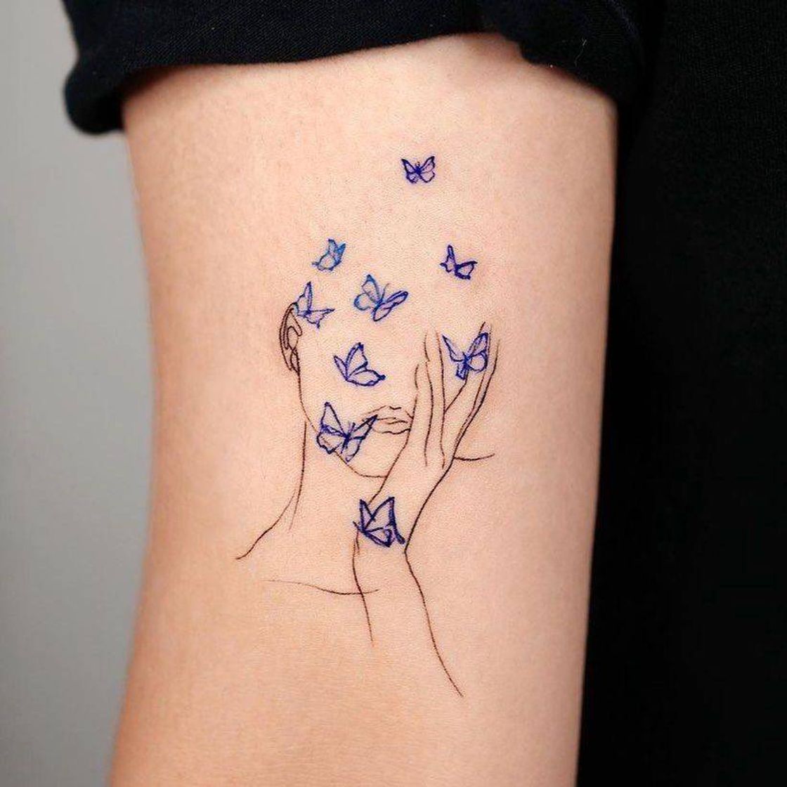 Fashion tatuagem minimalist 🦋✨