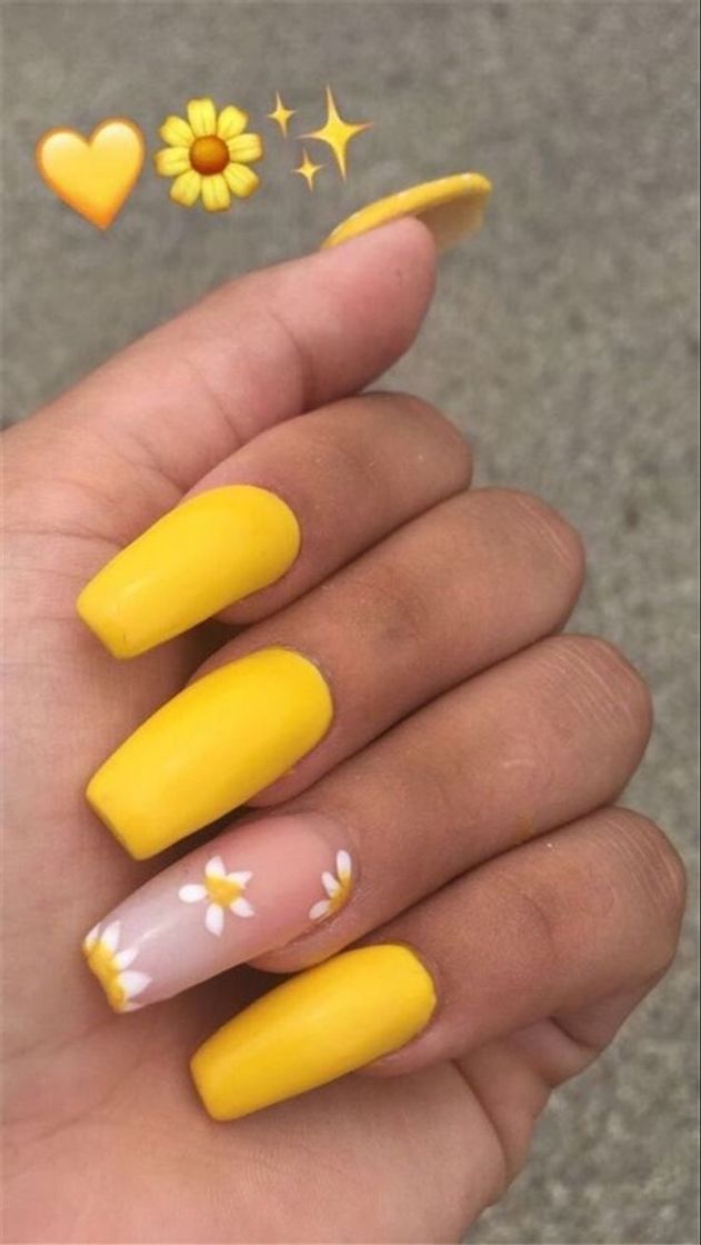 Fashion Unhas de flor aesthetic