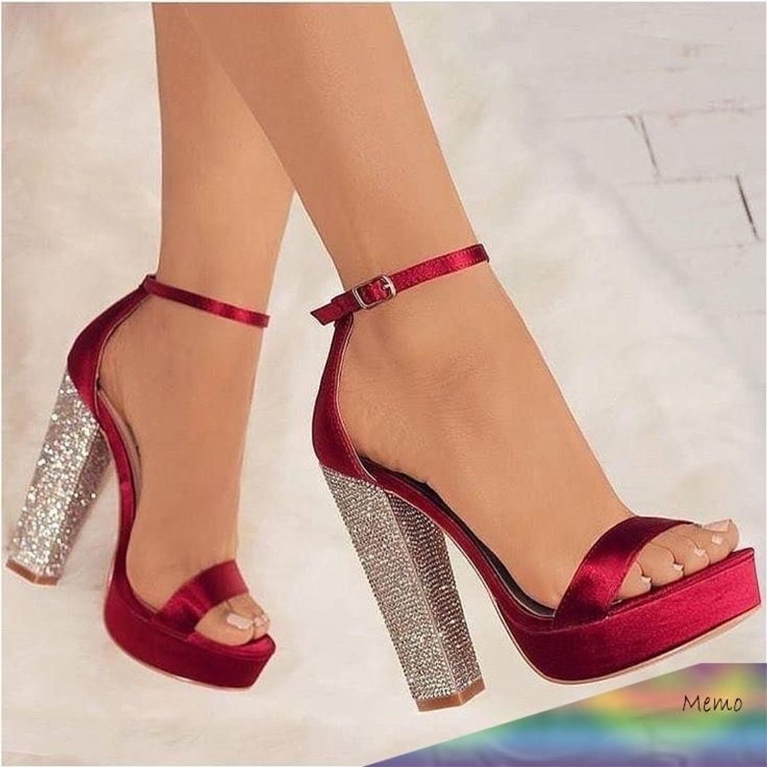 Fashion Red shoe with glitter ✨ 