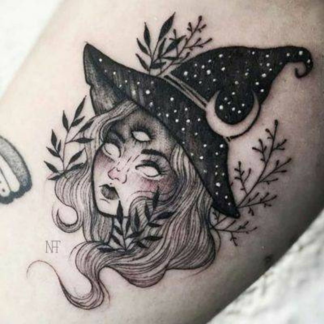 Moda Tattoo witch aesthetic