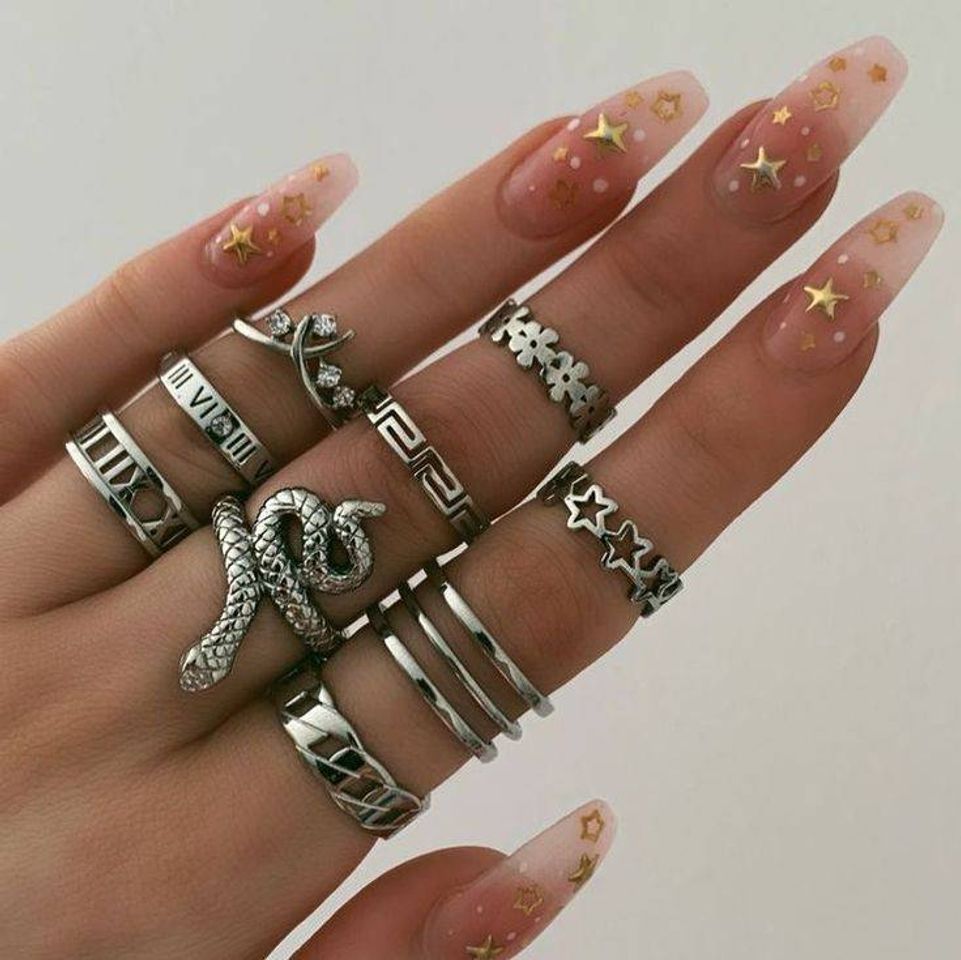 Fashion Rings and Nails 