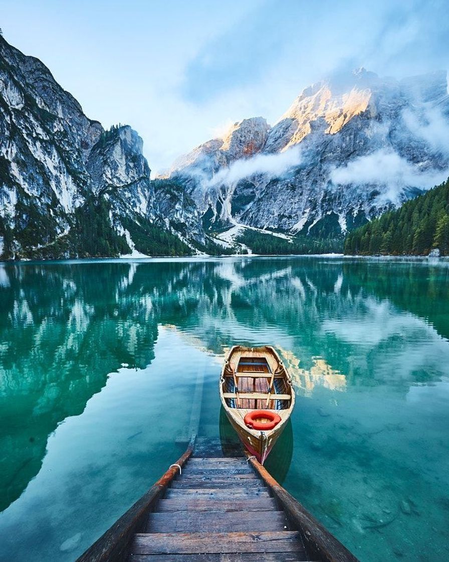 Place LAKE BRAIES