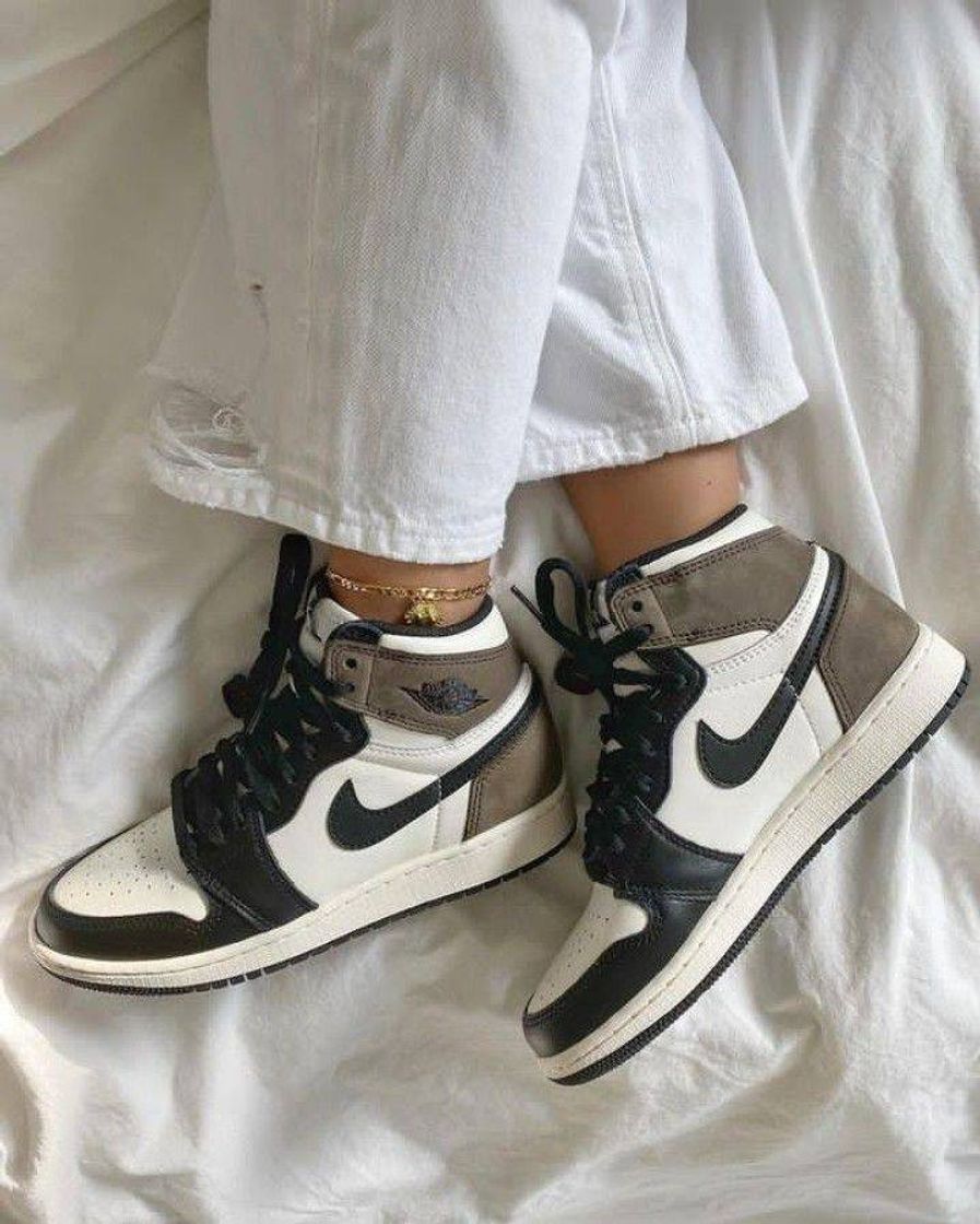 Moda Jordan 1 Dark Mocha