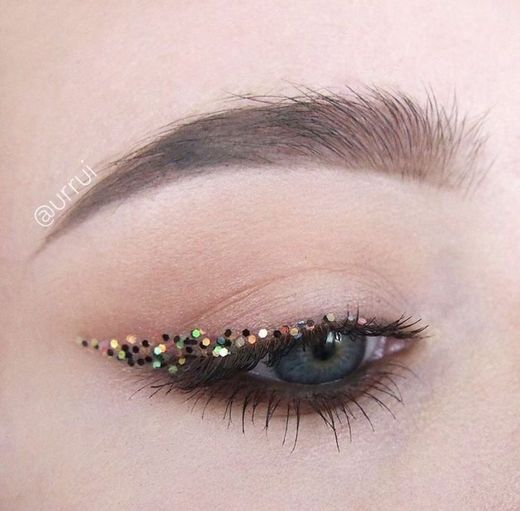 Glitter liner 