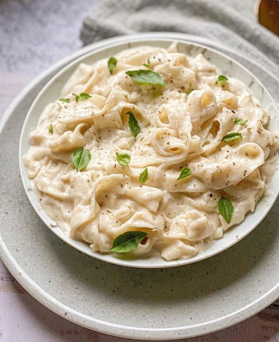 Moda Macarrão ao molho bechamel vegano 