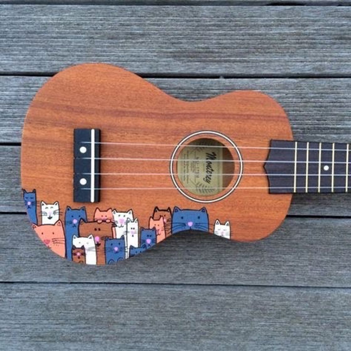 Moda Arte ukulele gatinhos