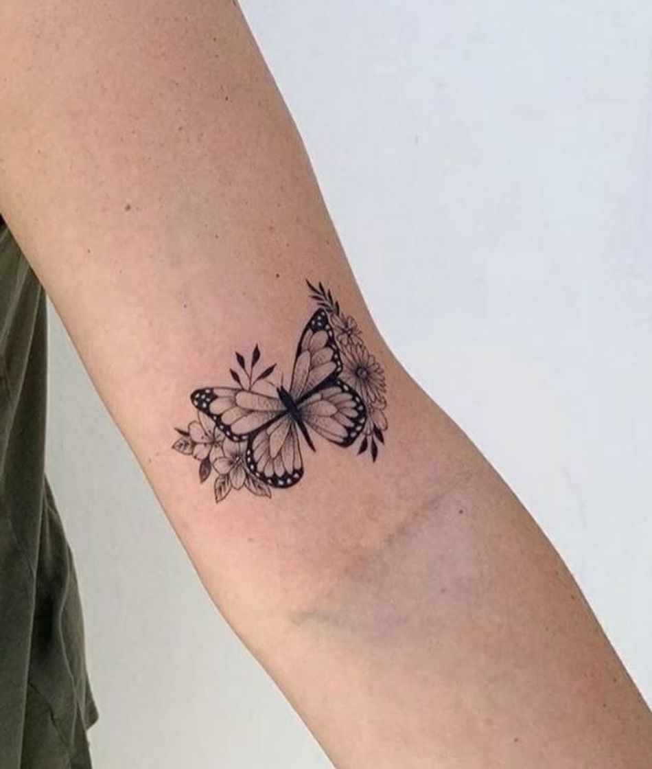 Fashion Tatuagens femininas delicadas para se inspirar 