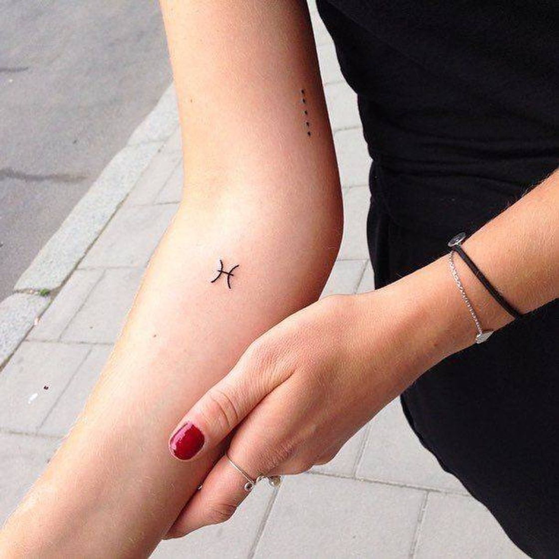 Fashion Tatoo signo de peixes