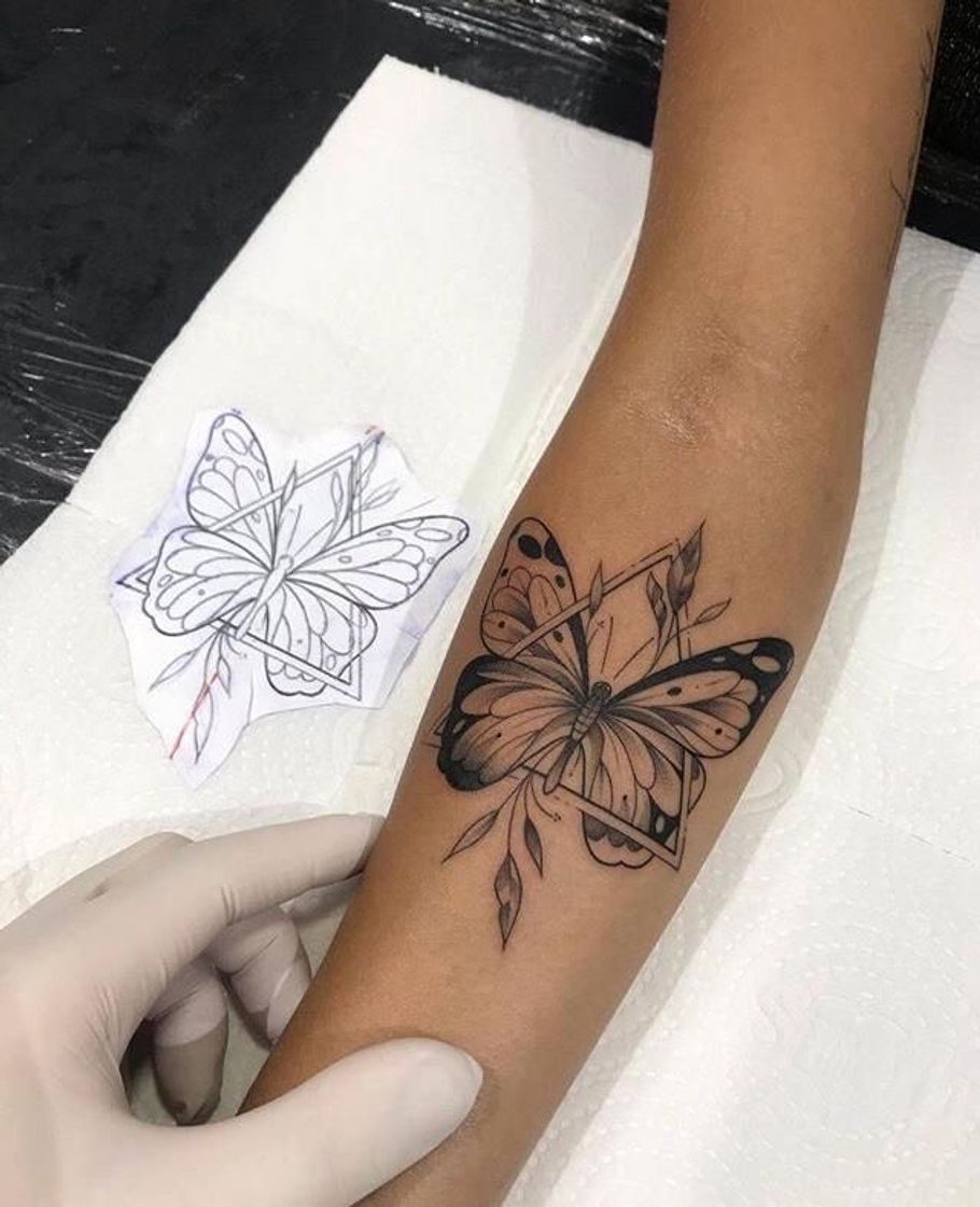 Moda Borboletas em tattos estão muito em alta!! 