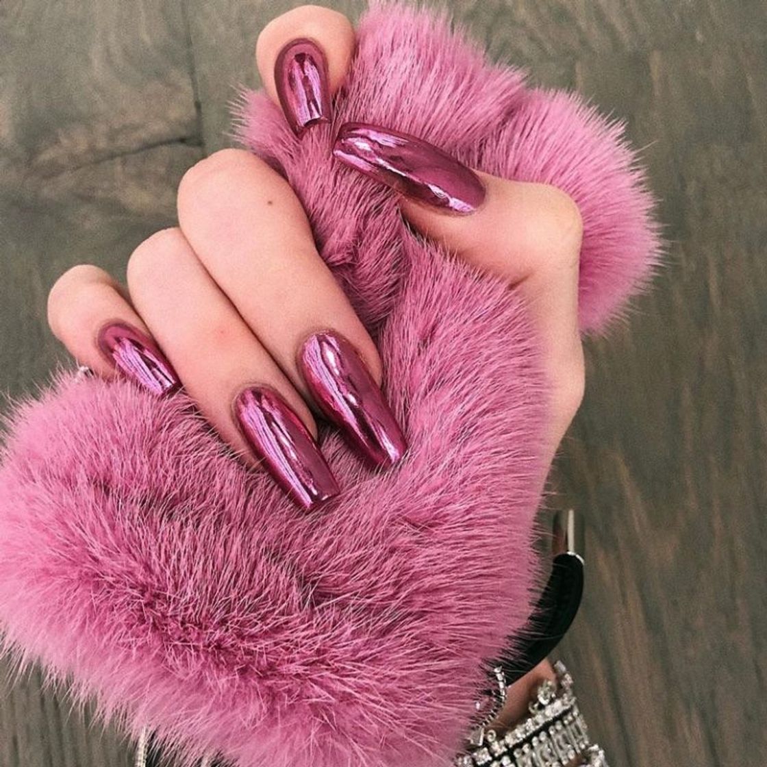 Moda Trend nails: As unhas poderosas de Kylie Jenner 