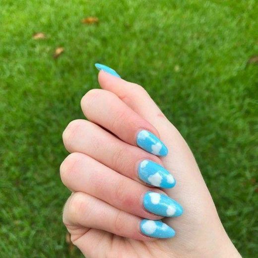 Unhas de nuvem ☁️💙 tendência!