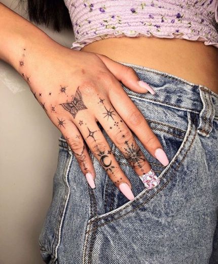 nails e tatto