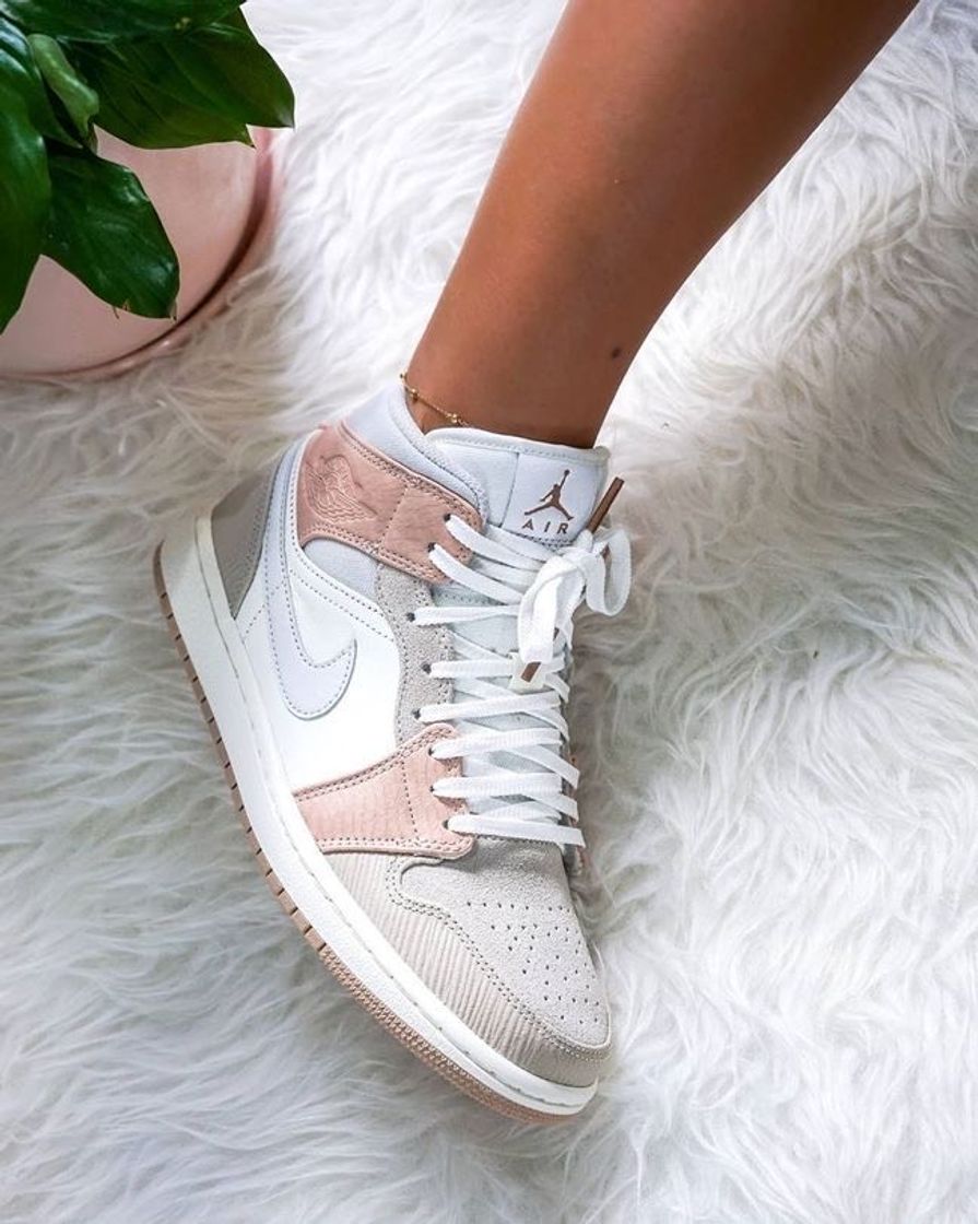 Fashion Air Jordan 1 - pastels & nudes