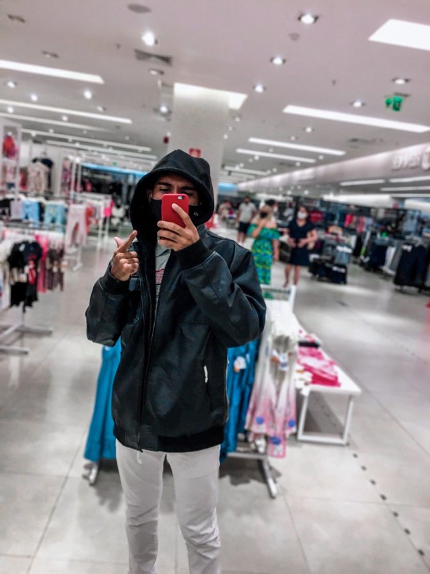 Fashion SÓ QUEM QUER OUVIR UM RAP EXTRAORDINÁRIO CLICA AQUI🔥🤯