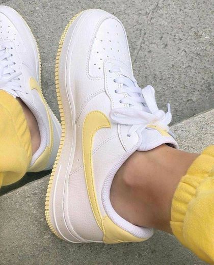 Nike Air force amarelo 