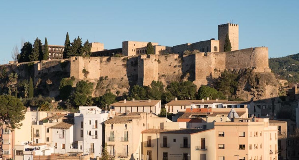 Lugares El Castillo De La Suda (El Parador)