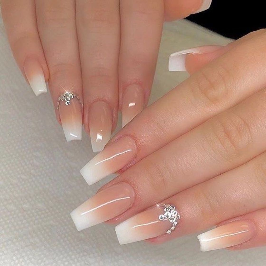 Moda Unhas delicadas