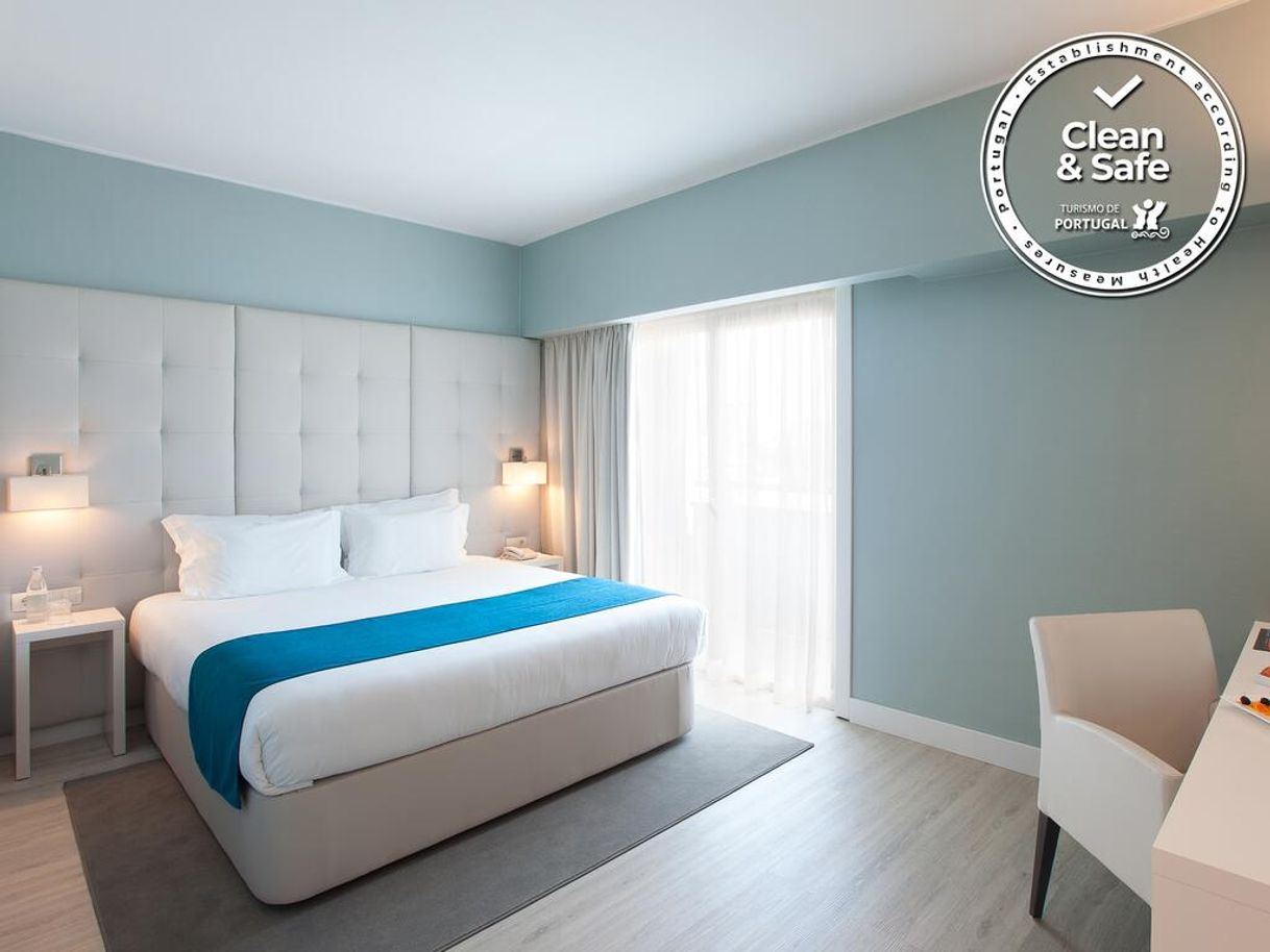 Lugar LUTECIA Smart Design Hotel