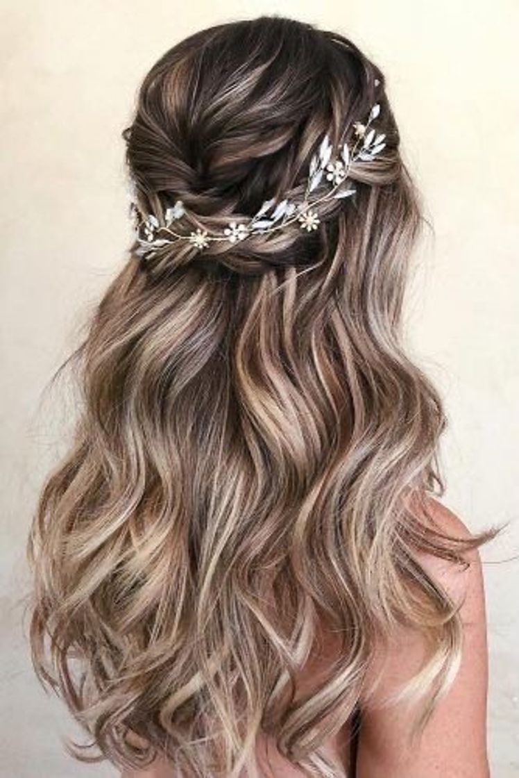 Moda Penteado de noiva 👰‍♀️✨