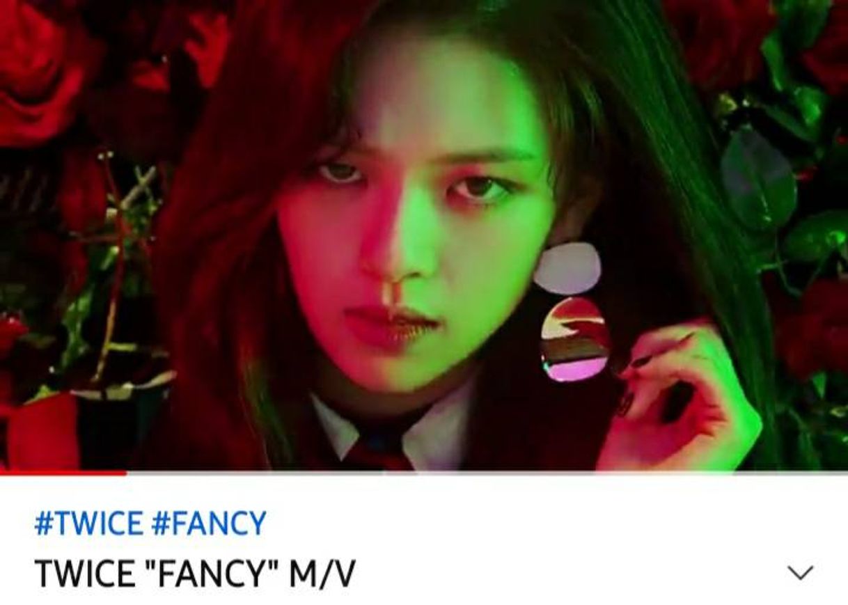 Moda TWICE "FANCY" M/V - YouTube